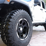 Pro Comp 315/70R17 Xtreme Mud Terrain Tires / Pro Comp 8179 Simulock Wheels