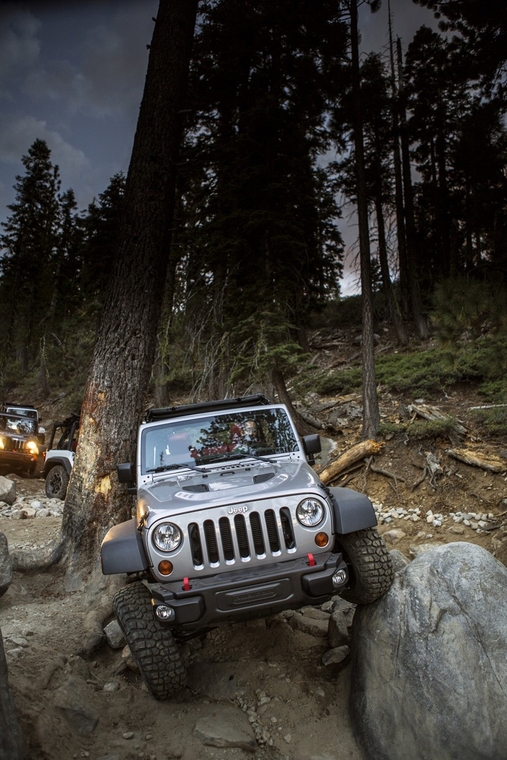 016-2013-jeep-wrangler-rubicon