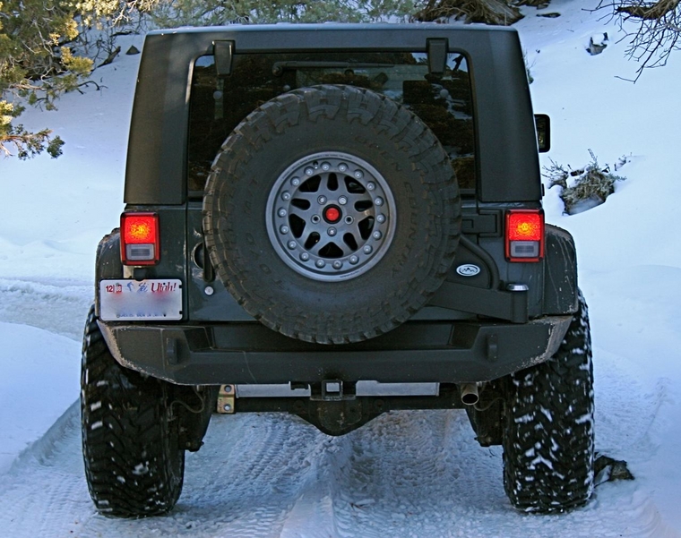 E1-REAR-04