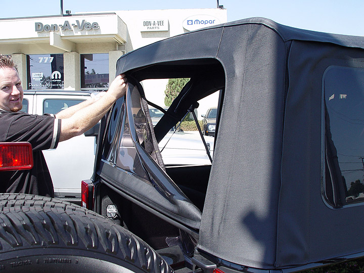 2017 Jeep Wrangler Unlimited Soft Top Installation